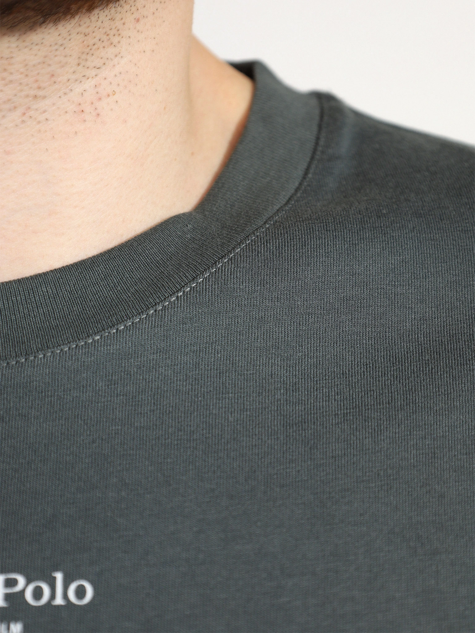 Футболка темно-зеленого цвета из хлопка